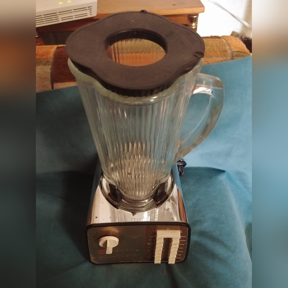 Waring Custom Solid State 150 blender - Picture 4 of 9